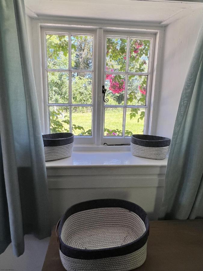 Adorable Two Bed Norfolk Broads Holiday Home - River Views With Moorings & Fishing スタラム エクステリア 写真